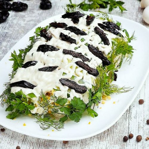 Кулинарный рецепт: Салат «Белая береза» с черносливом на ГОТОВИМ СМАЧНО