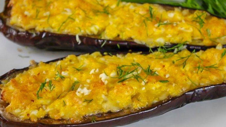 Кулинарный рецепт: Запеченные баклажаны с сыром и яйцом на ГОТОВИМ СМАЧНО