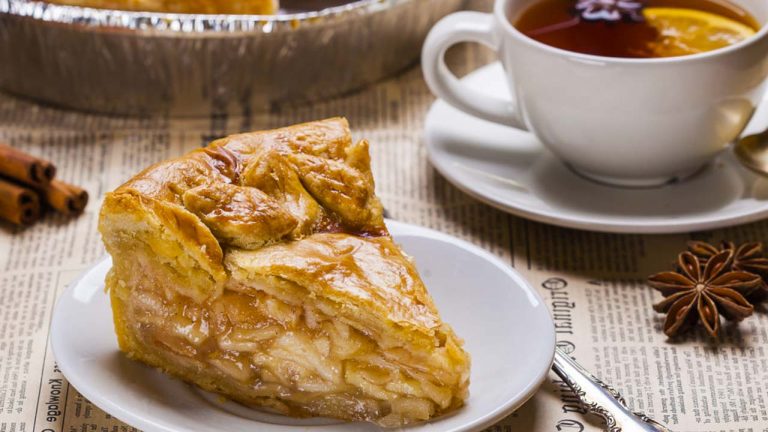 Кулинарный рецепт: Американский яблочный пирог (American apple pie) на ГОТОВИМ СМАЧНО