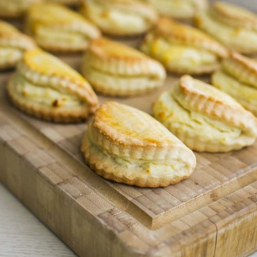 Кулинарный рецепт: Сочники (сочни) с творогом на ГОТОВИМ СМАЧНО