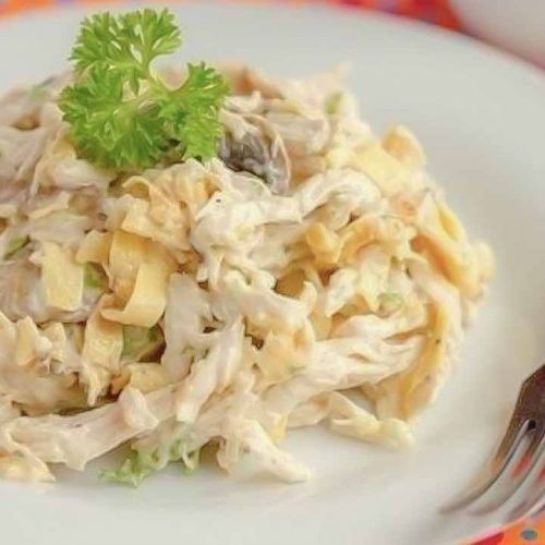 Кулинарный рецепт: Салат из курицы с яичными блинчиками ~ ГОТОВИМ СМАЧНО