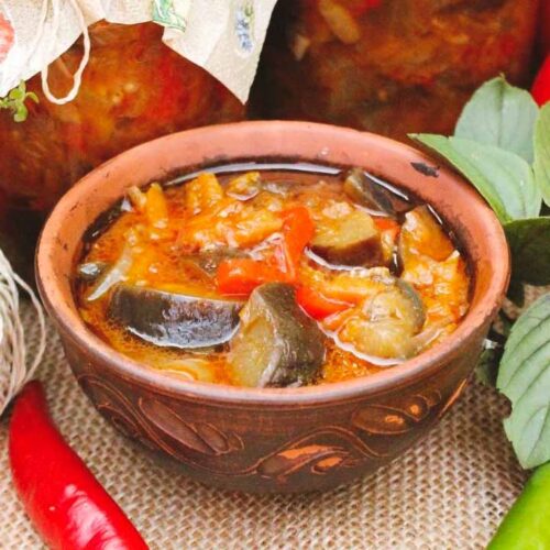 Кулинарный рецепт: Лечо из баклажанов с помидорами и перцем