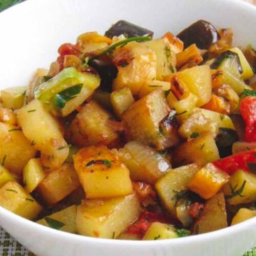 Кулинарный рецепт: Рагу из кабачков, картофеля и баклажанов